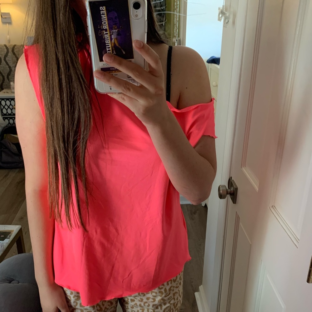 Pink neon top